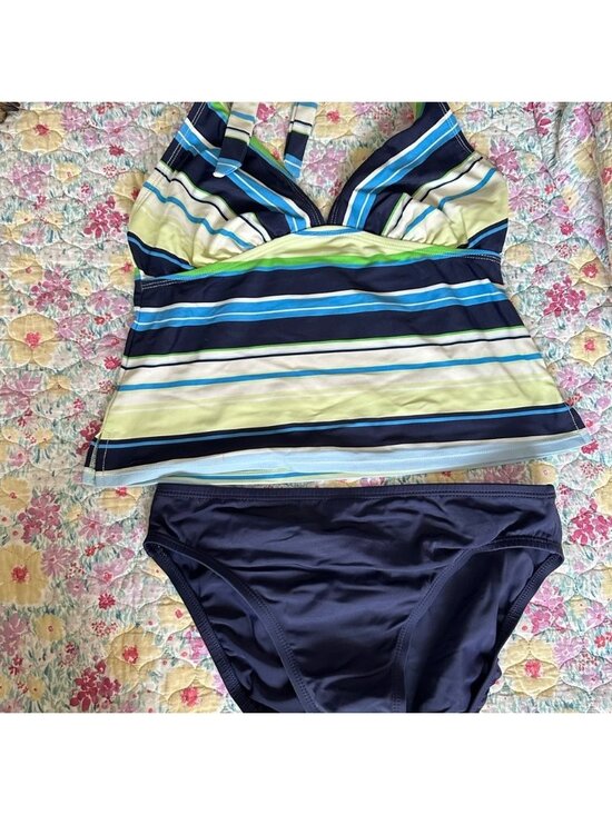 Other - Striped Tankini Swimsuit Set